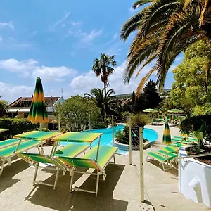 *** Hotel Royal France