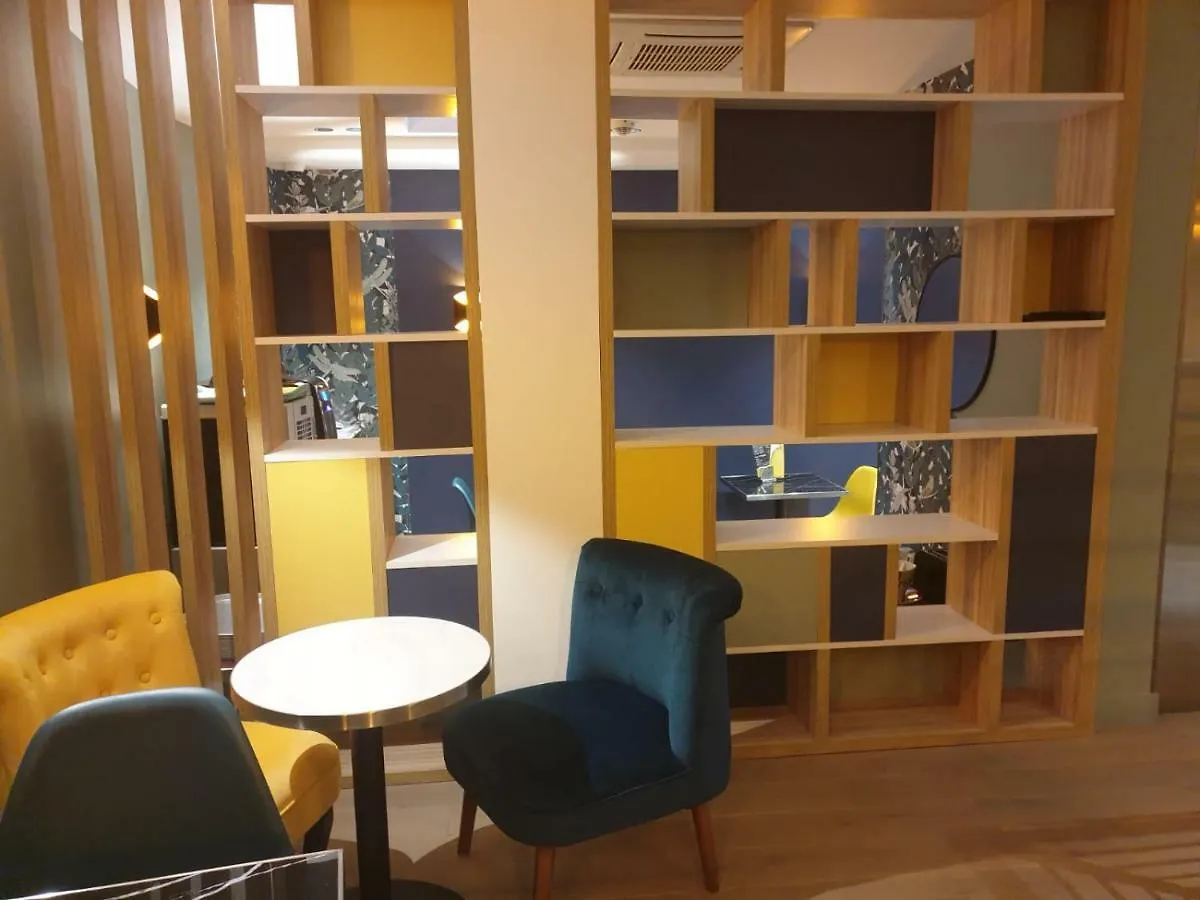 Panam Hotel Paris Gambetta- Place Gambetta-Mairie Du 20 Emme