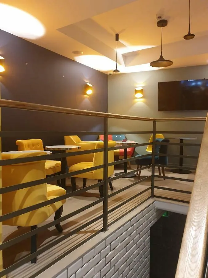 Panam Hotel Paris Gambetta- Place Gambetta-Mairie Du 20 Emme France